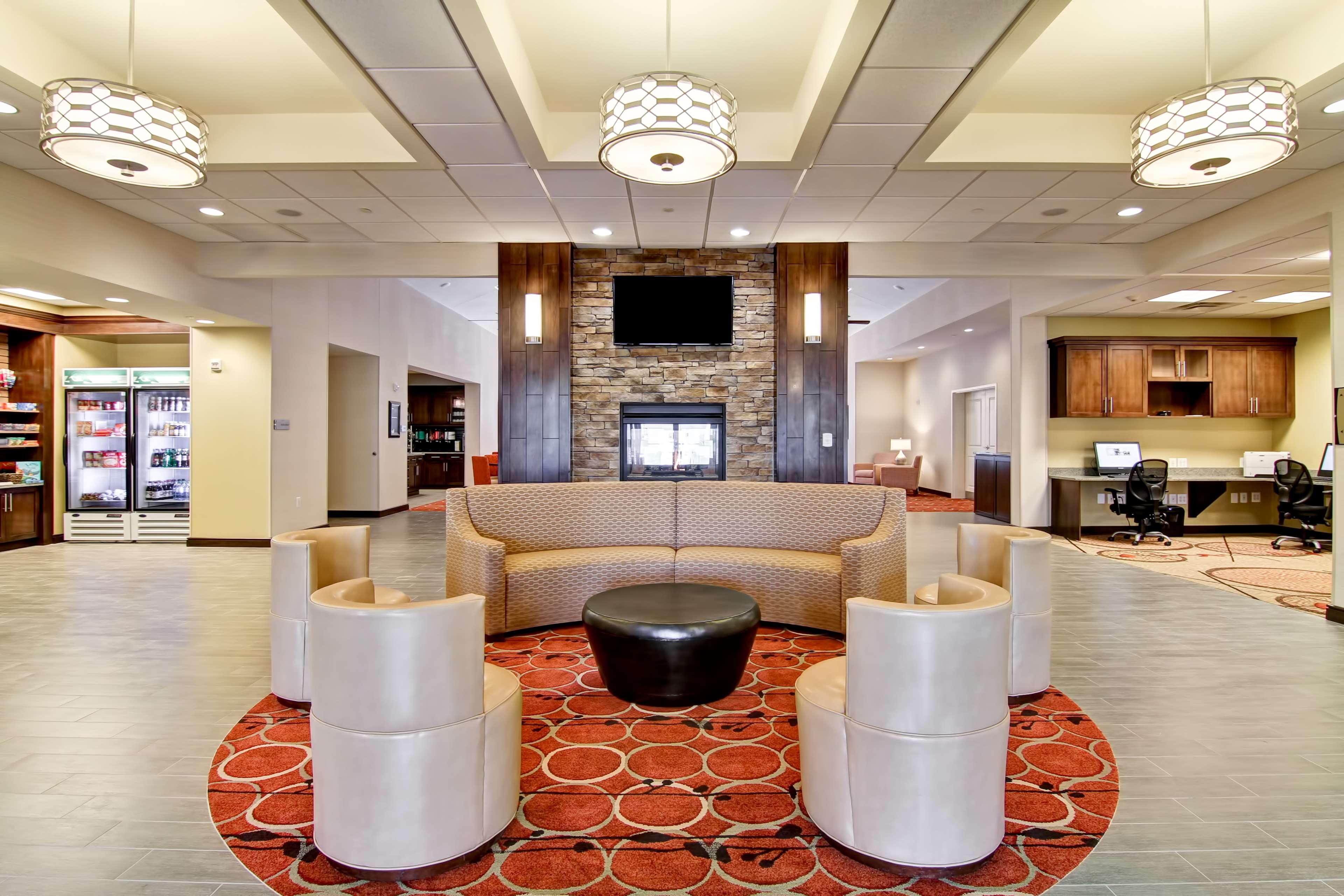 Homewood Suites By Hilton Woodbridge Exteriör bild