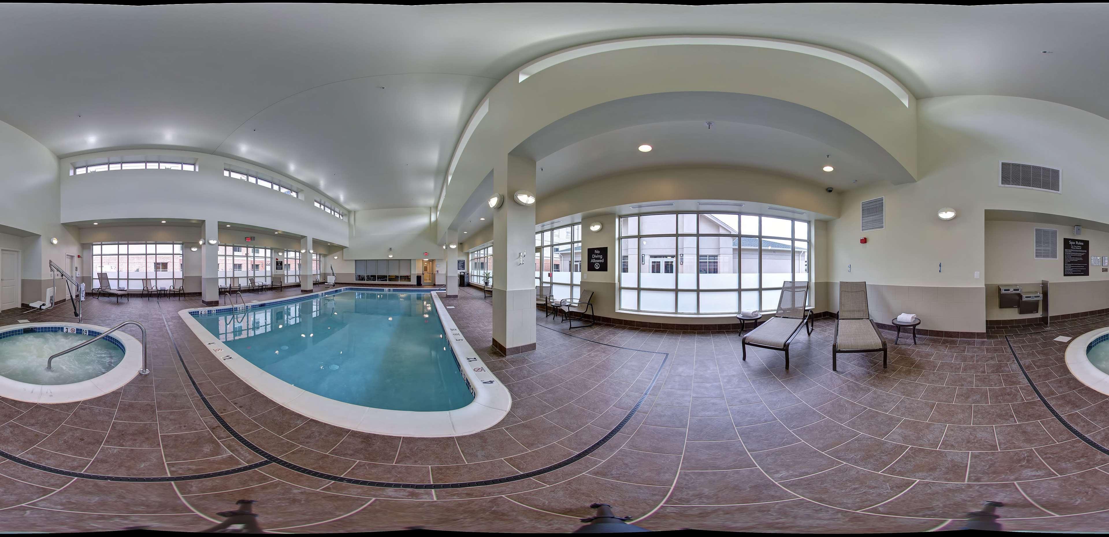 Homewood Suites By Hilton Woodbridge Exteriör bild